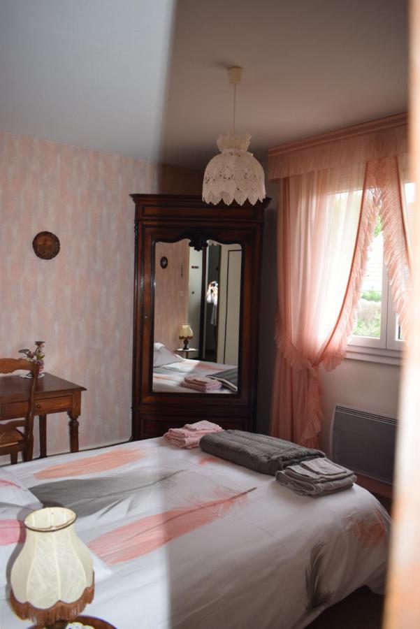 Chez Vivi: Tranquil 3-star With Terrace And Free Wi-fi Holiday home