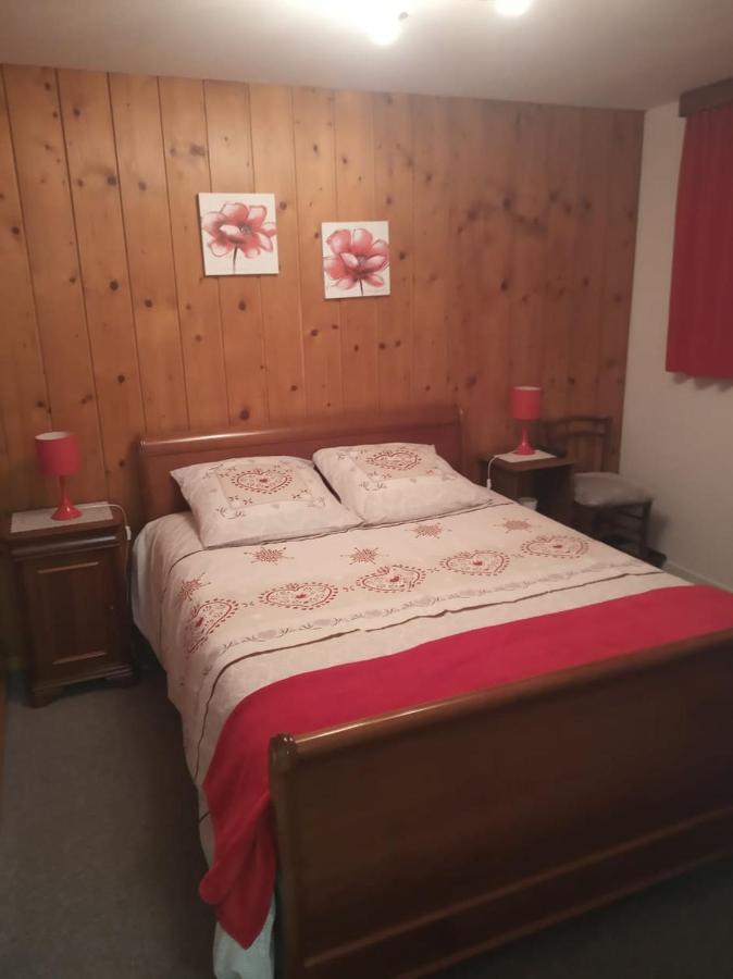 Chez Vivi: Tranquil 3-star With Terrace And Free Wi-fi